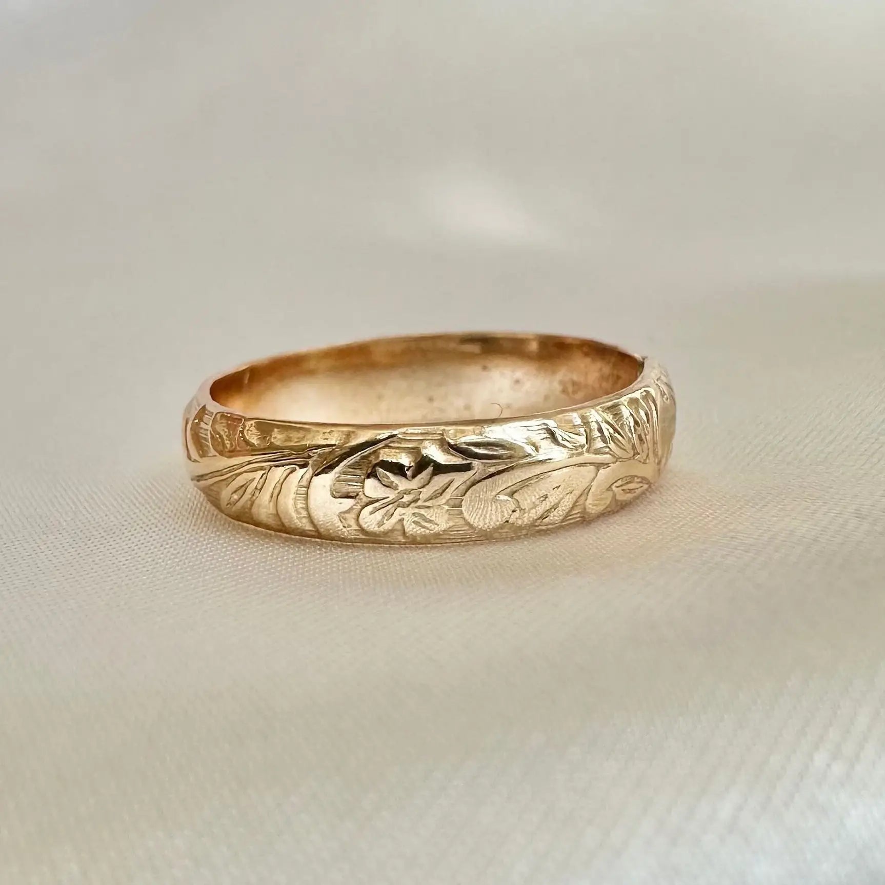 Vintage Floral Ring
